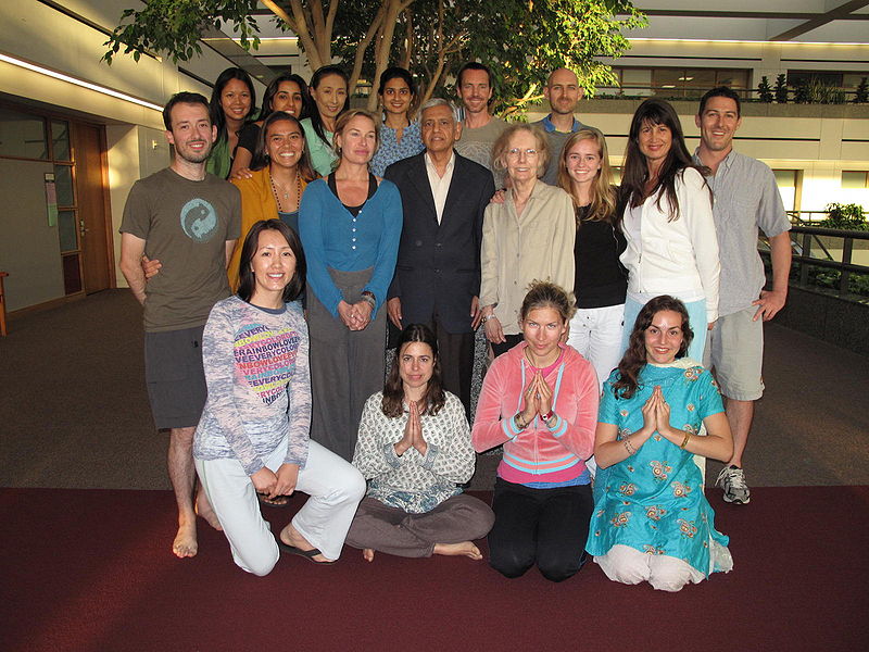 File:2009 TT LMU class.JPG Teacher Training